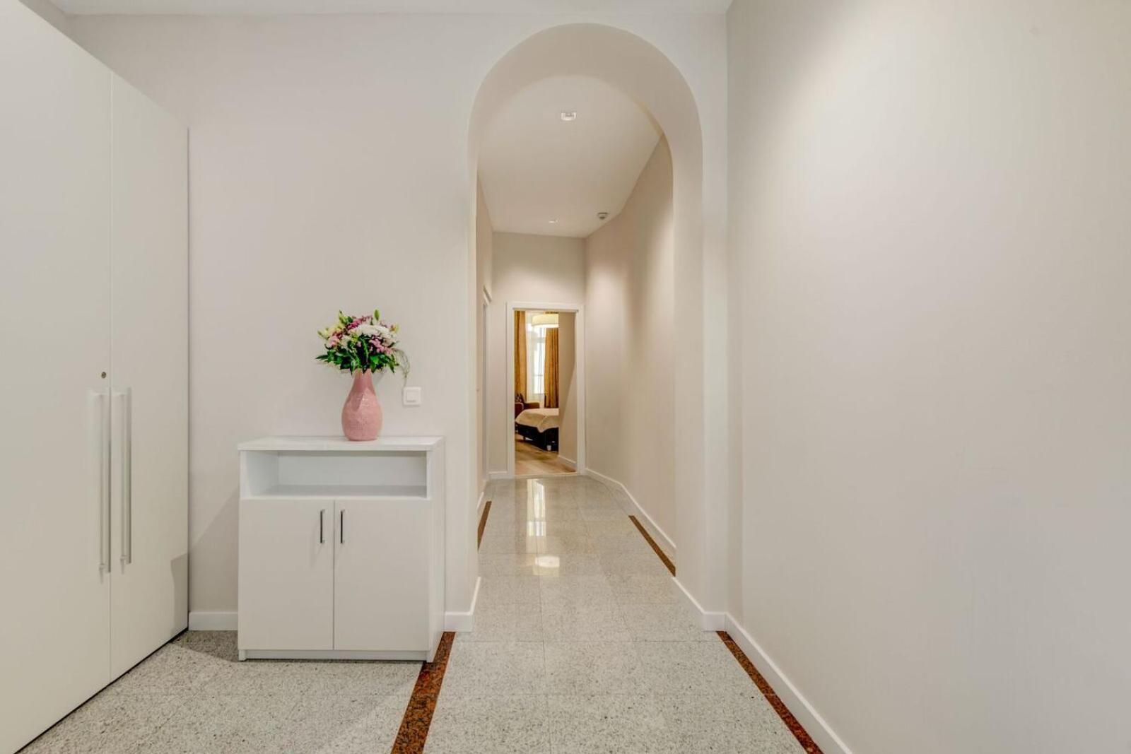 Royal Theatre Apartment Сплит Екстериор снимка