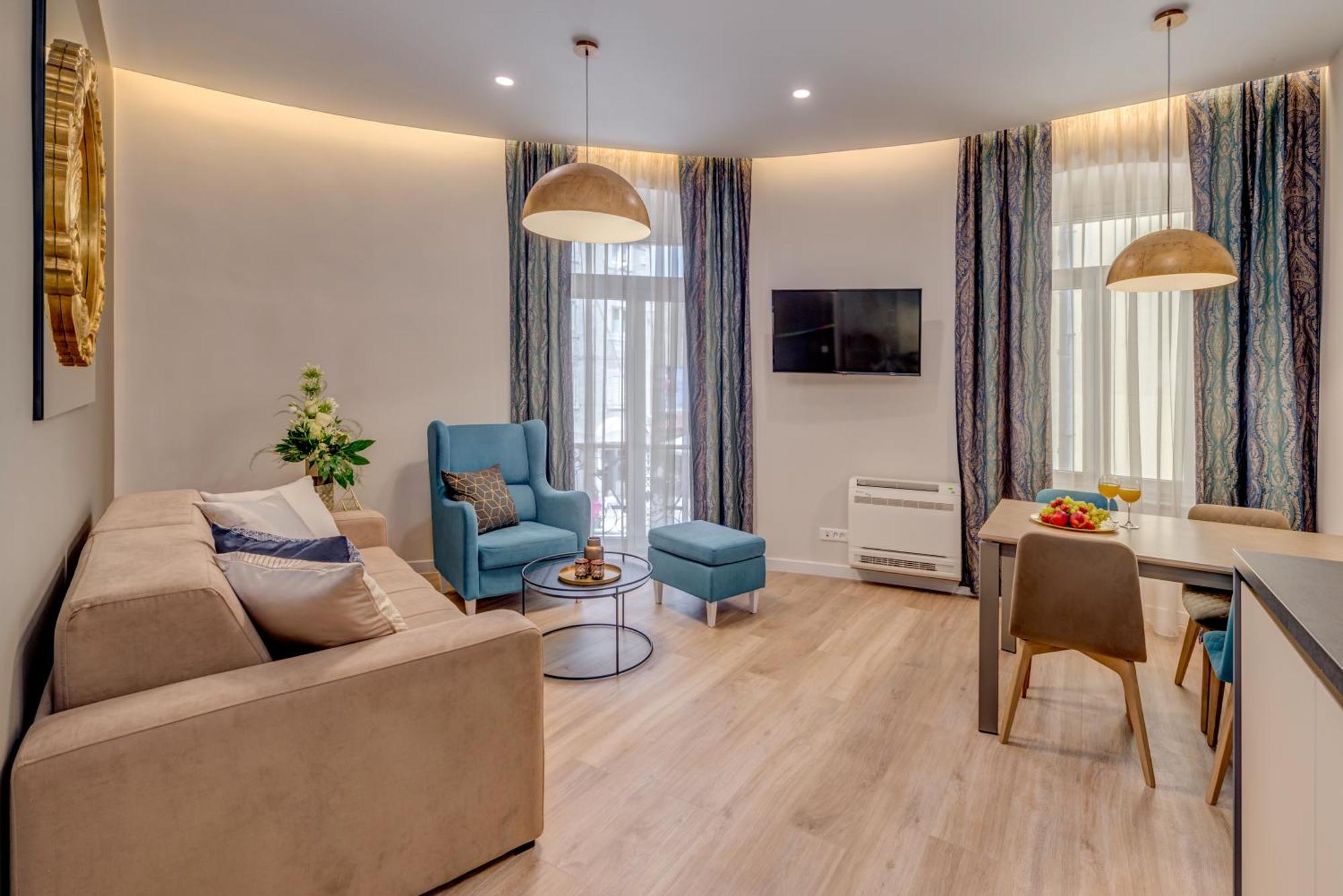 Royal Theatre Apartment Сплит Екстериор снимка